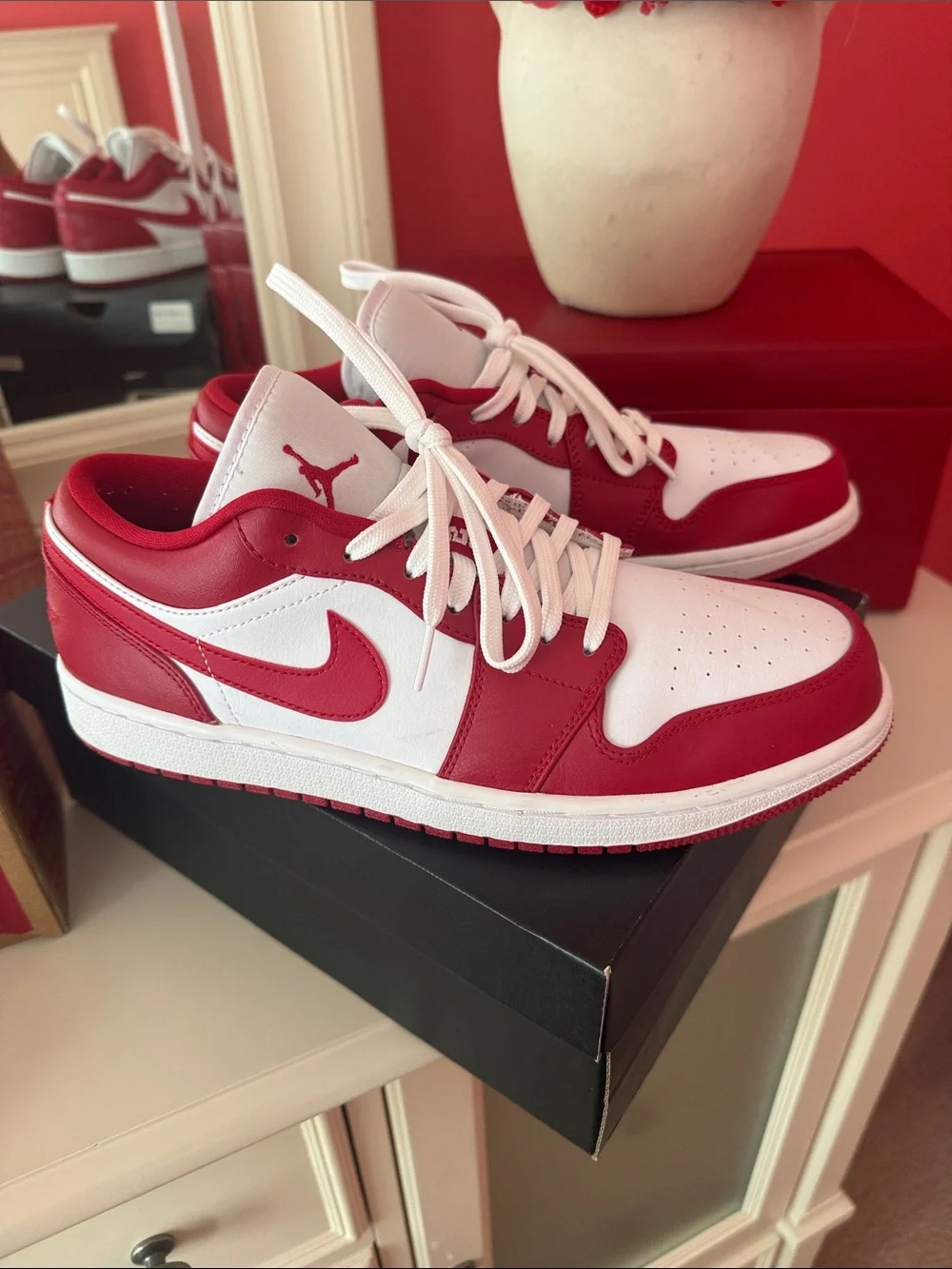 Jordan Men’s Low-Top Sneaker in Red/White